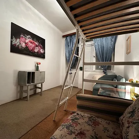 Apartmán Udolni - Cerveny Kostel - Center