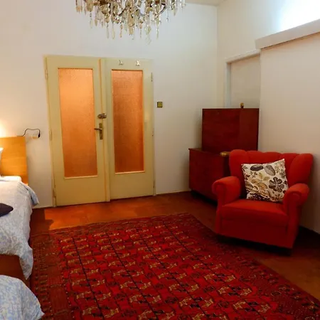 Apartmán Udolni - Cerveny Kostel - Center