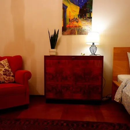 Apartmán Udolni - Cerveny Kostel - Center *